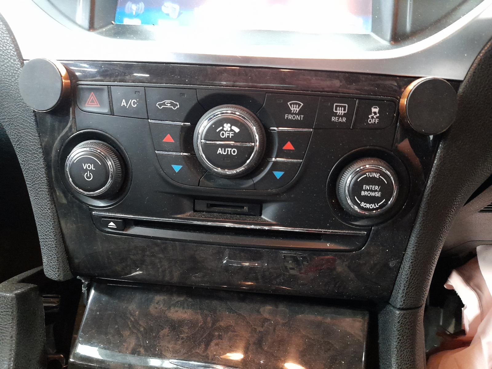 View Auto part Sunvisor Chrysler 300c 2012