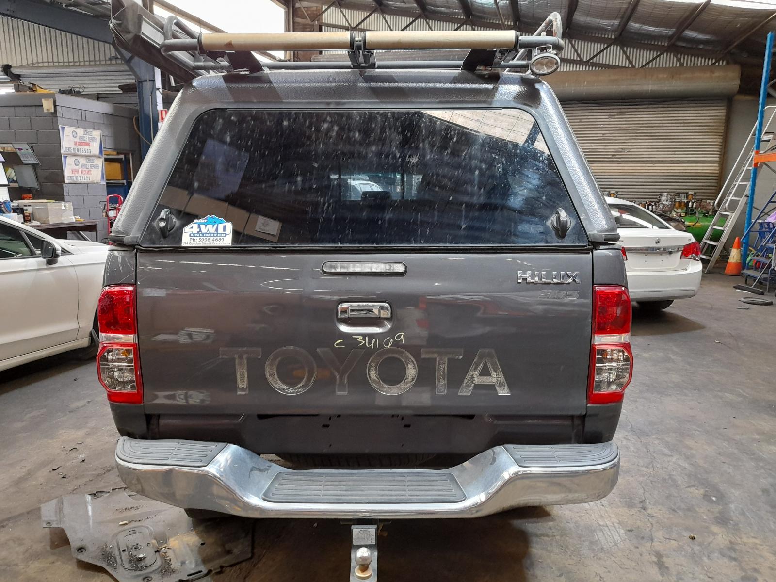View Auto part Fuse Box Toyota Hilux 2012
