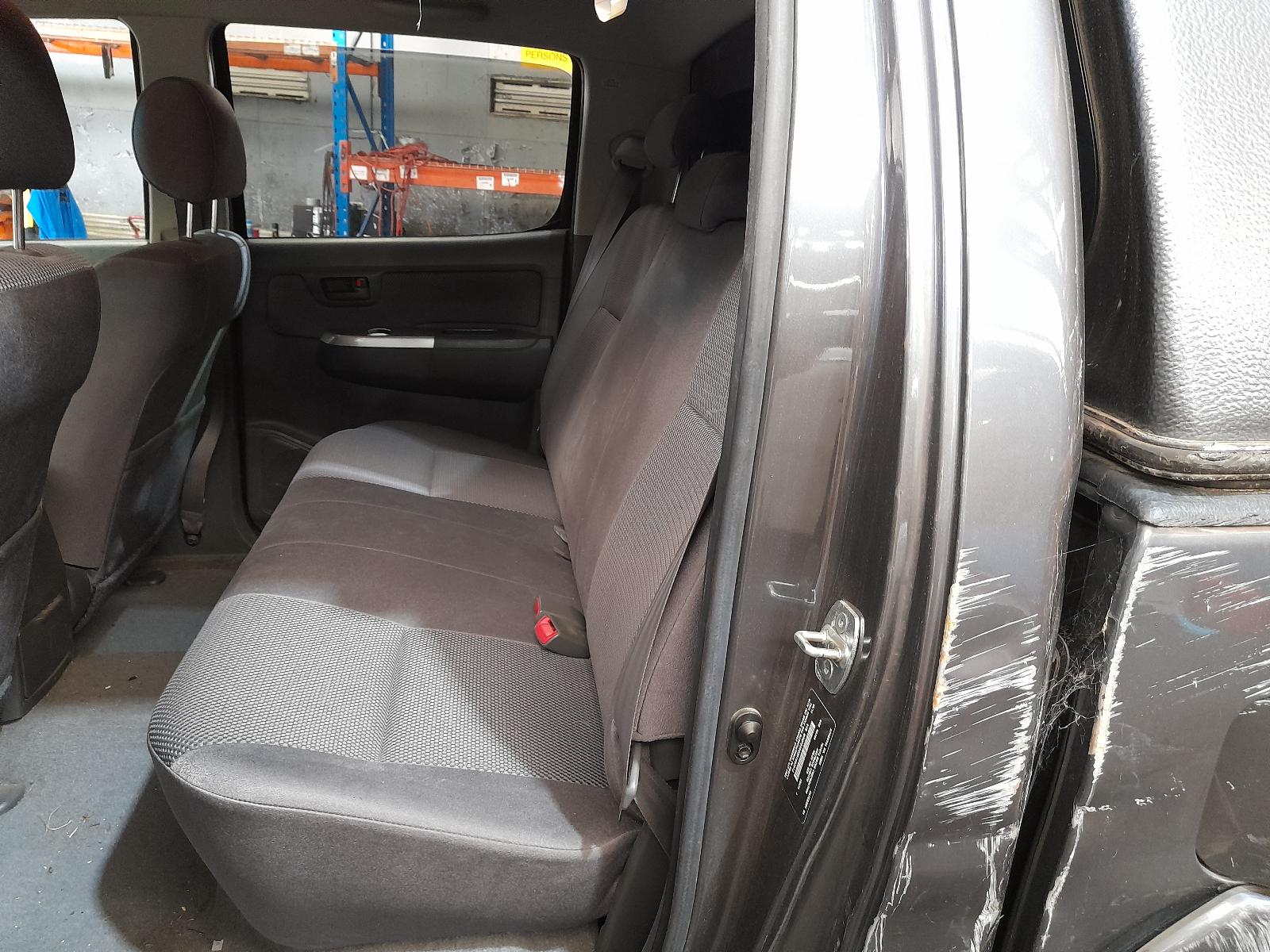 View Auto part Fuse Box Toyota Hilux 2012