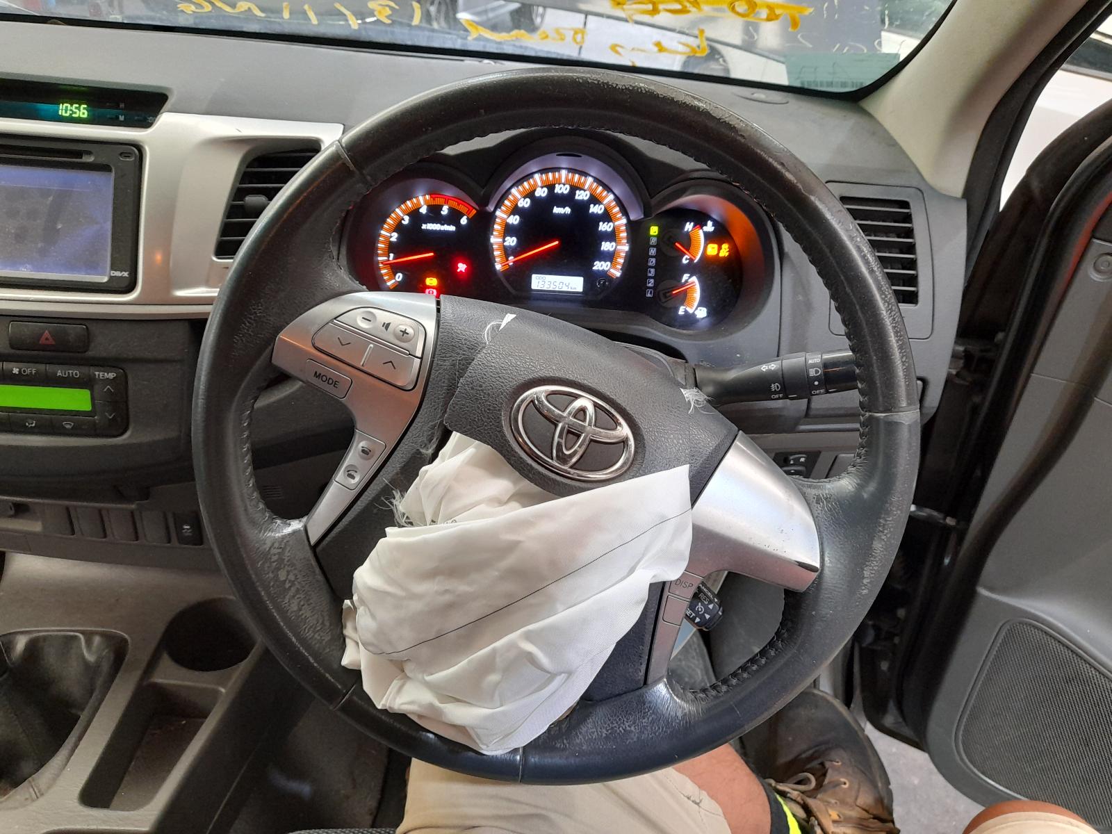 View Auto part Fuse Box Toyota Hilux 2012