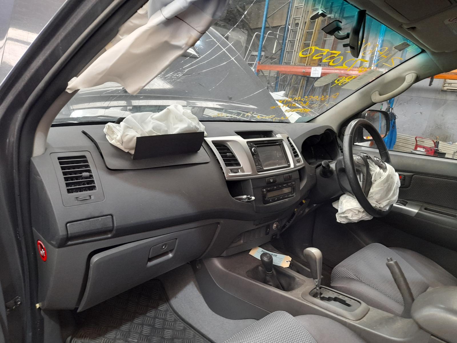 View Auto part Fuse Box Toyota Hilux 2012