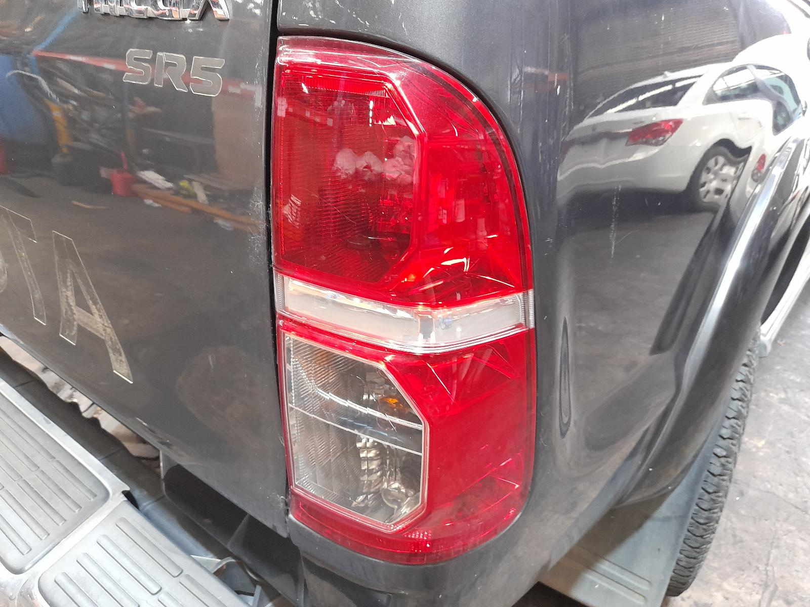 View Auto part Fuse Box Toyota Hilux 2012