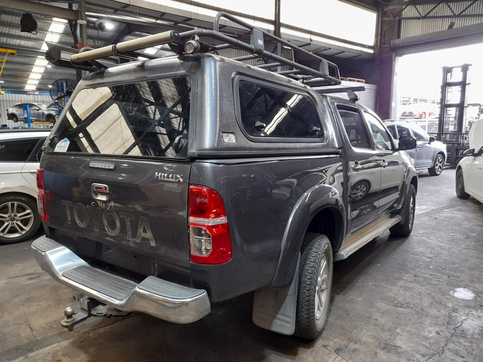 View Auto part Fuse Box Toyota Hilux 2012
