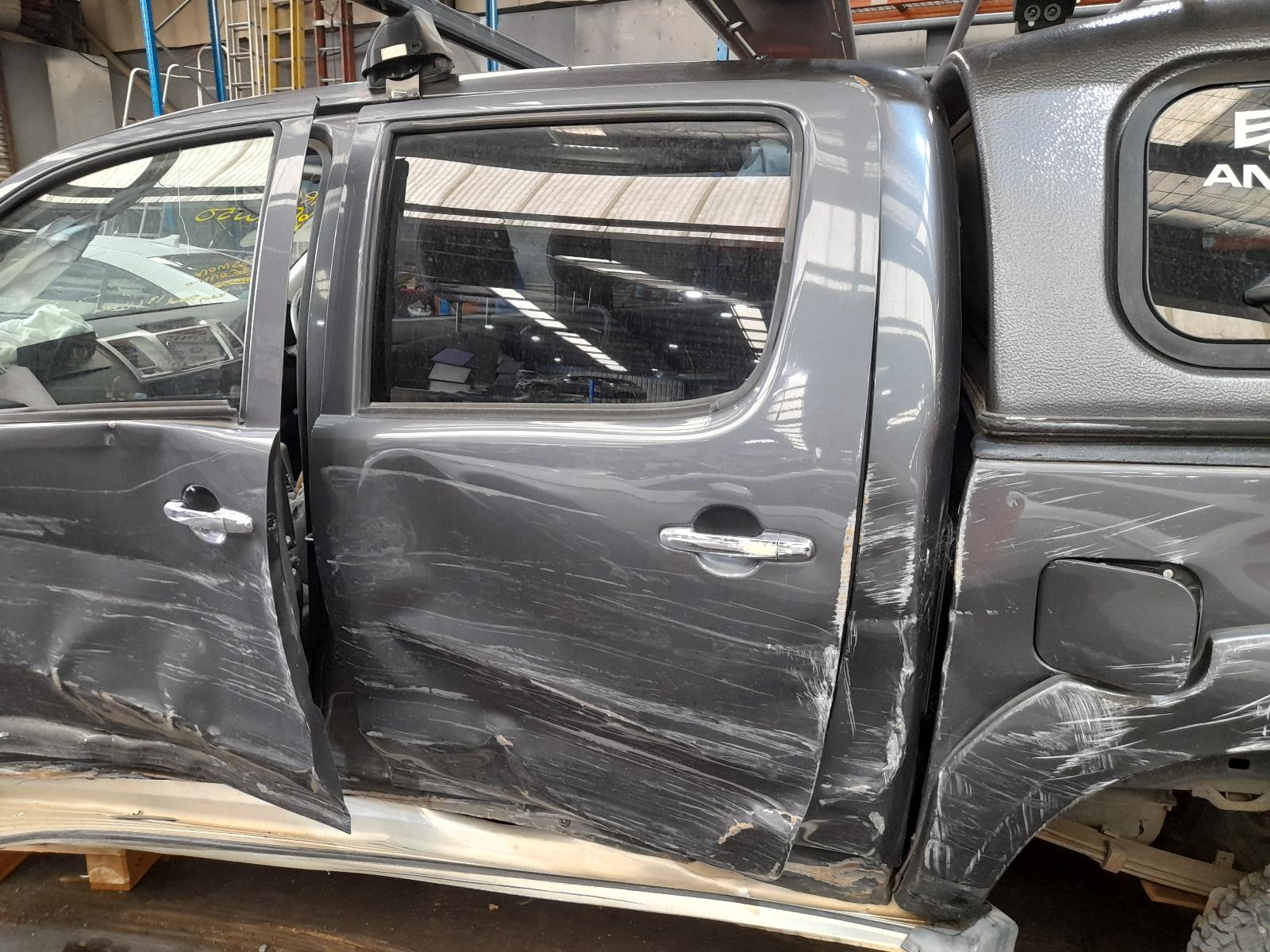 View Auto part Fuse Box Toyota Hilux 2012