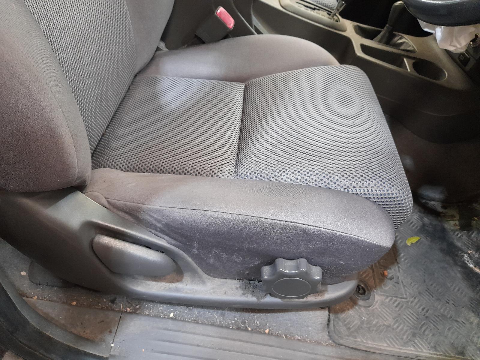 View Auto part Fuse Box Toyota Hilux 2012