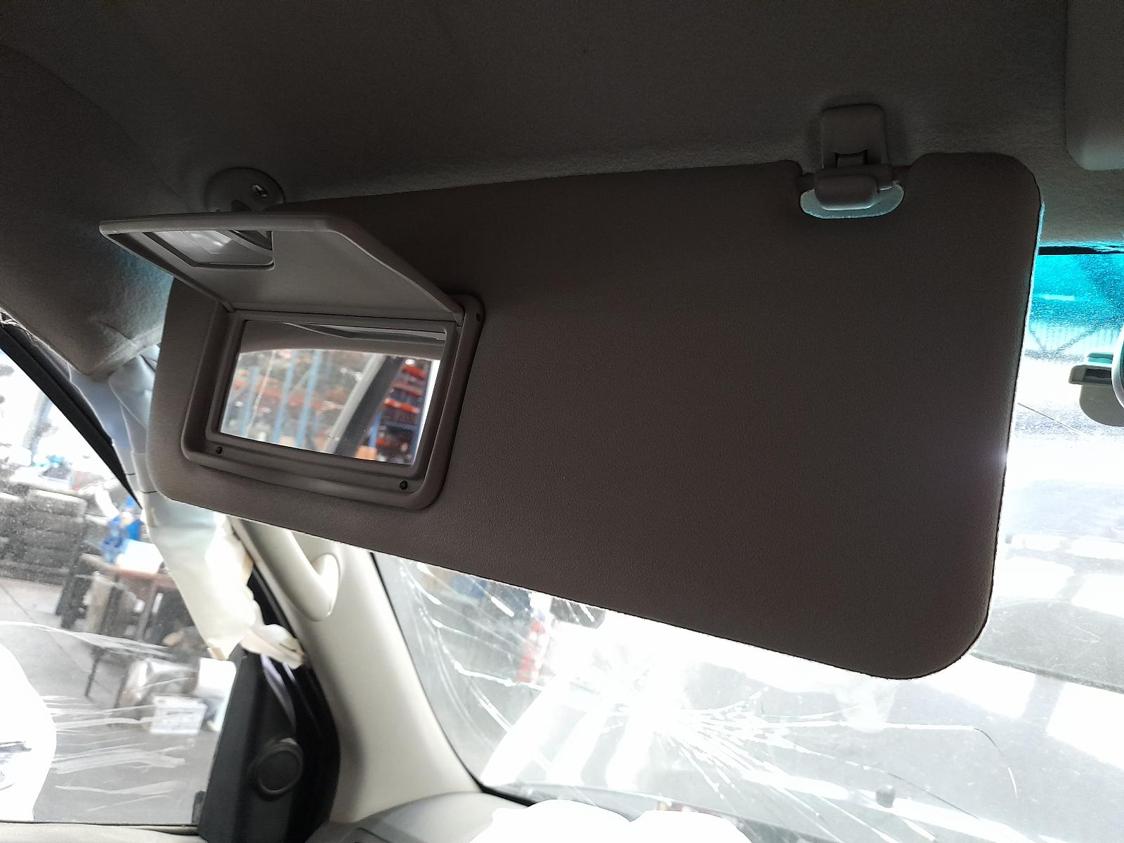 View Auto part Fuse Box Toyota Hilux 2012