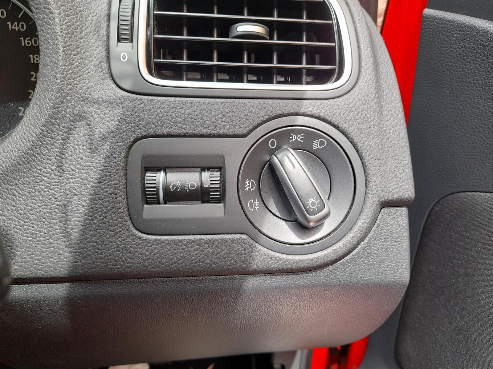 View Auto part Instrument Cluster Volkswagen Polo 2011