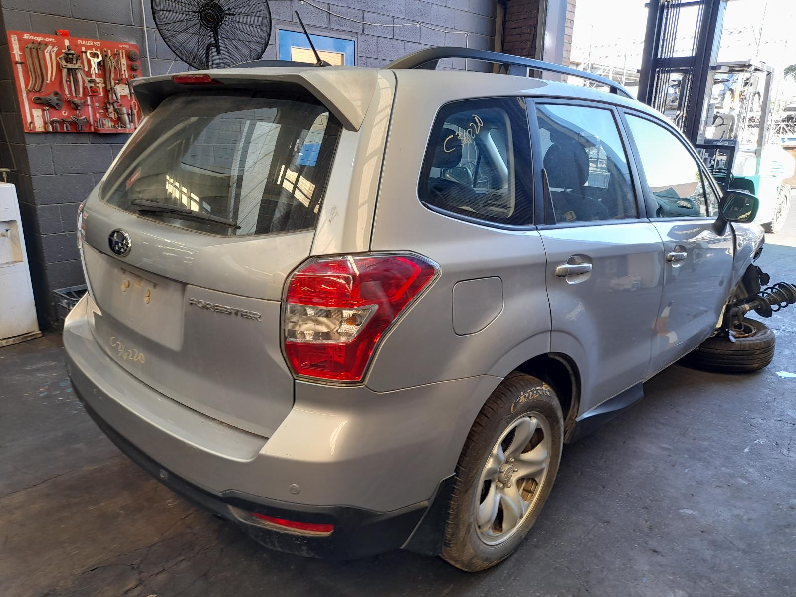 View Auto part Engine Subaru Forester 2014