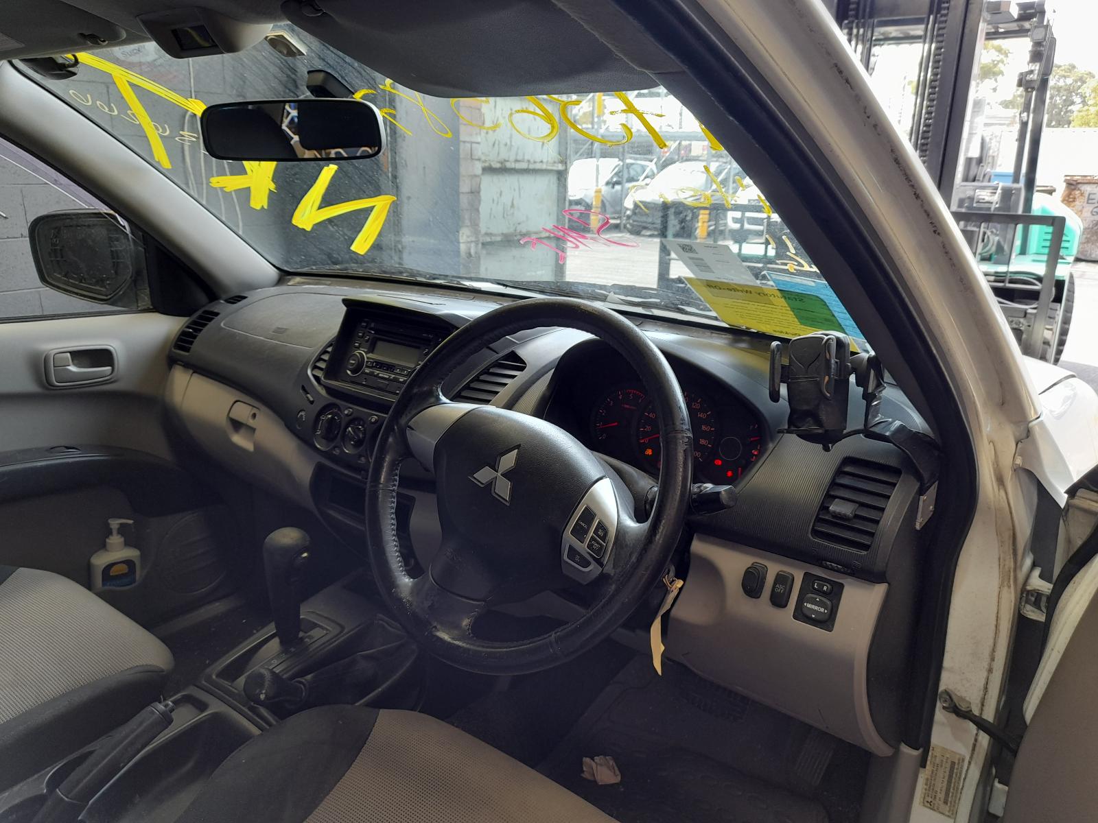 2011 Mitsubishi Triton Front Bumper View Auto part Front Bumper Mitsubishi Triton 2011