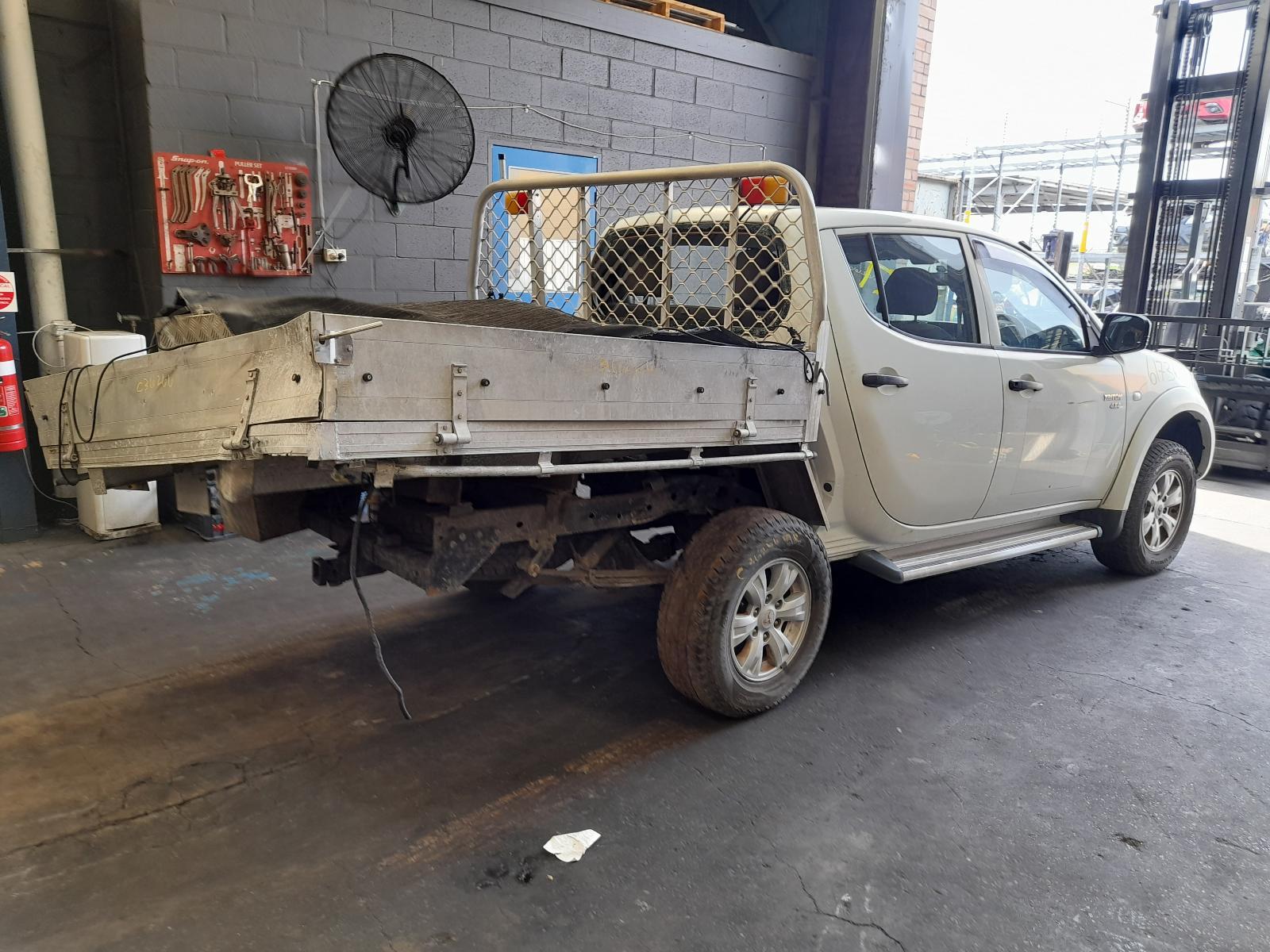 2011 Mitsubishi Triton Front Bumper View Auto part Front Bumper Mitsubishi Triton 2011