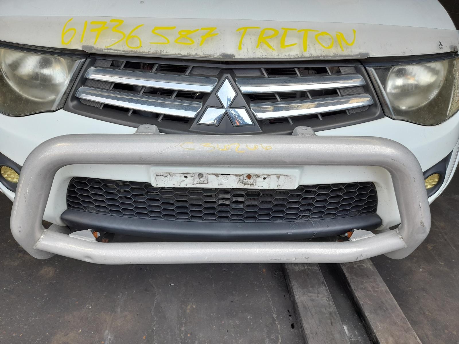 2011 Mitsubishi Triton Front Bumper View Auto part Front Bumper Mitsubishi Triton 2011