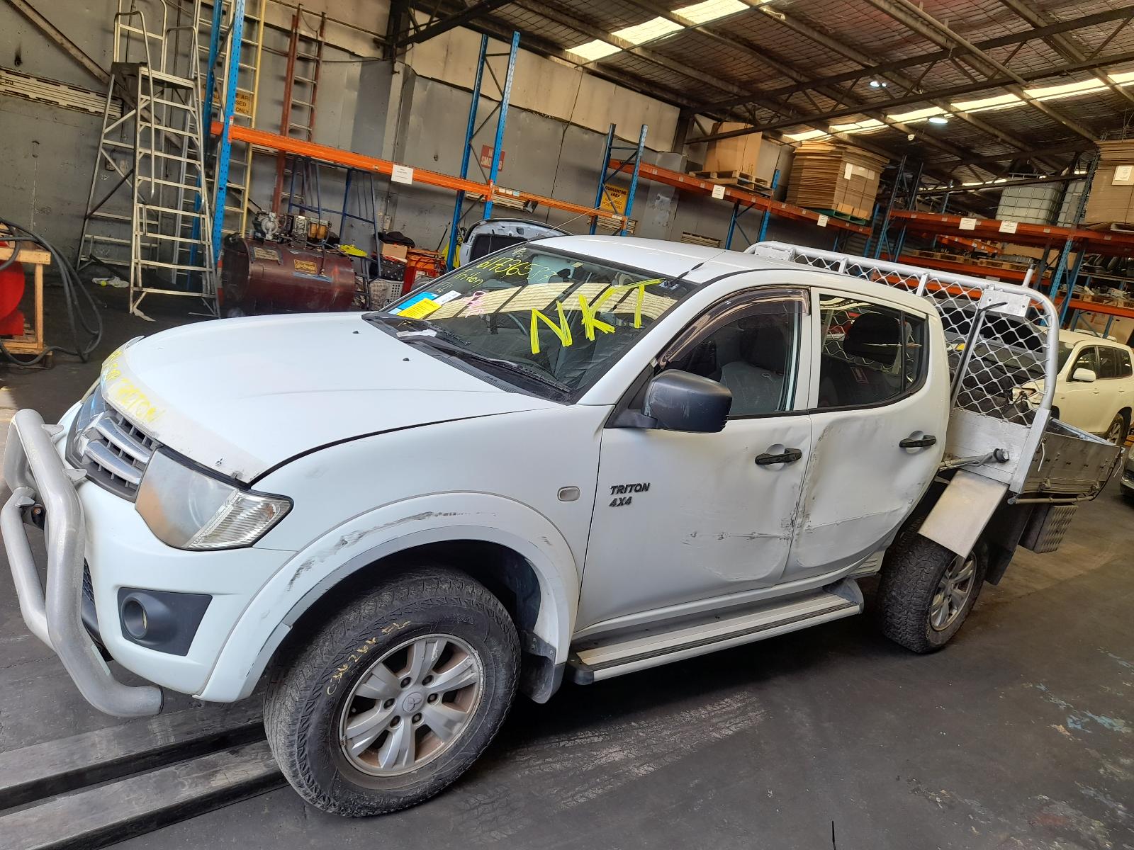 2011 Mitsubishi Triton Front Bumper View Auto part Front Bumper Mitsubishi Triton 2011