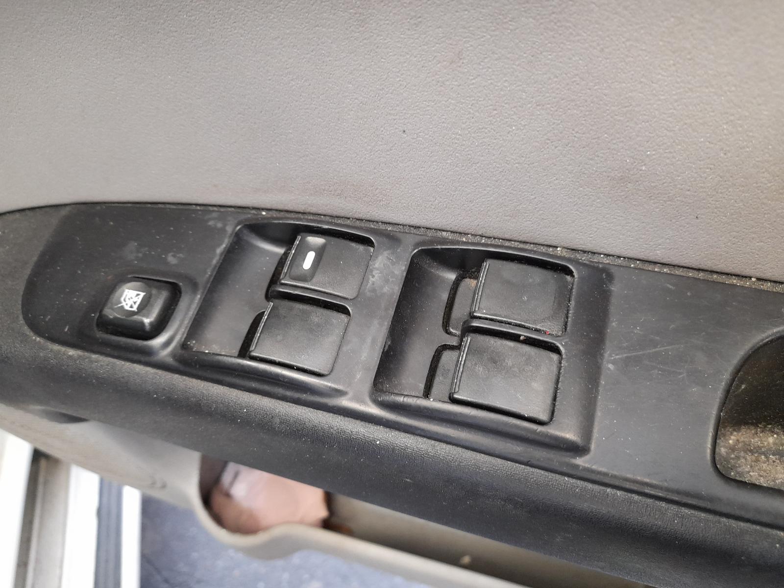 2011 Mitsubishi Triton Front Bumper View Auto part Front Bumper Mitsubishi Triton 2011