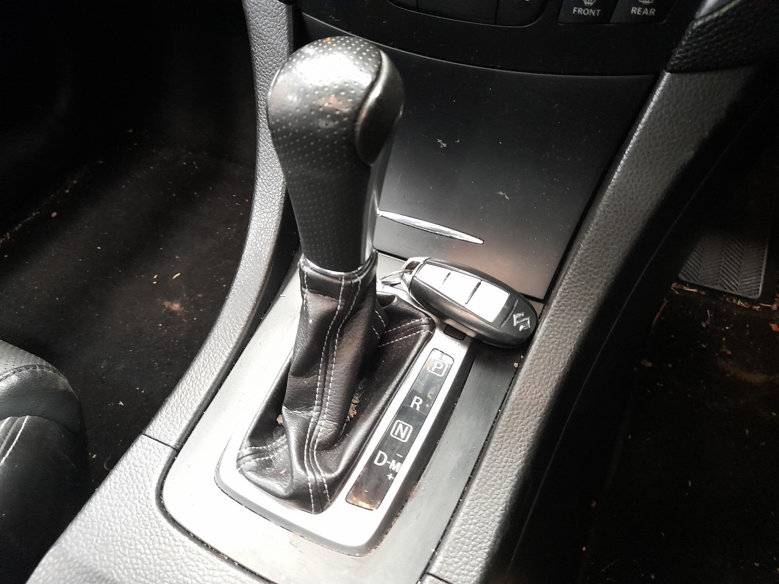 View Auto part Door/Boot/Gate Lock Suzuki Kizashi 2010