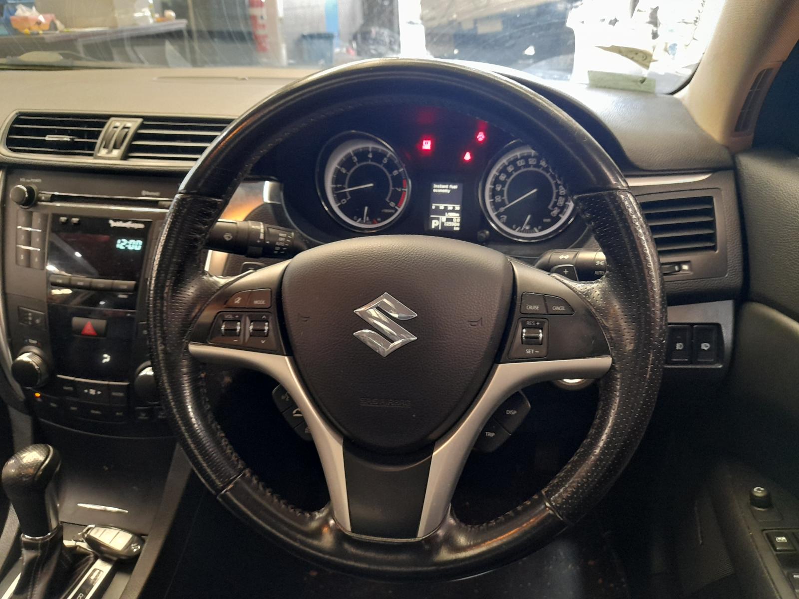 View Auto part Door/Boot/Gate Lock Suzuki Kizashi 2010