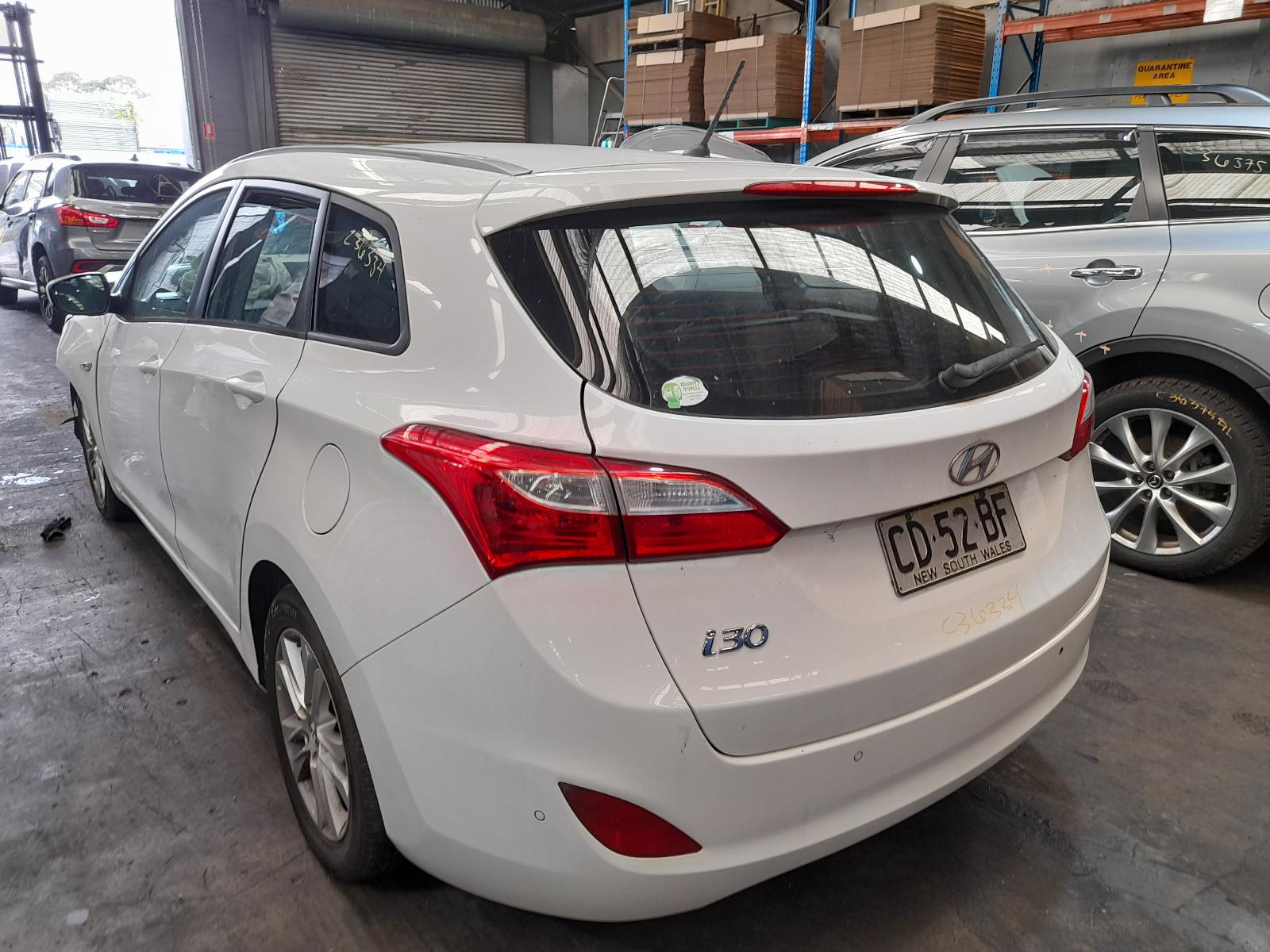 View Auto part Left Rear Wnd Reg/Motor Hyundai I30 2014