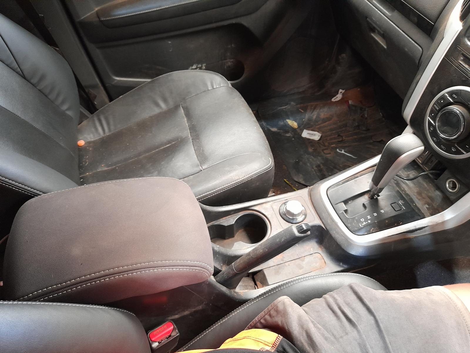 2019 Isuzu Dmax Airbag Module/Sensor View Auto part Airbag Module/Sensor Isuzu Dmax 2019