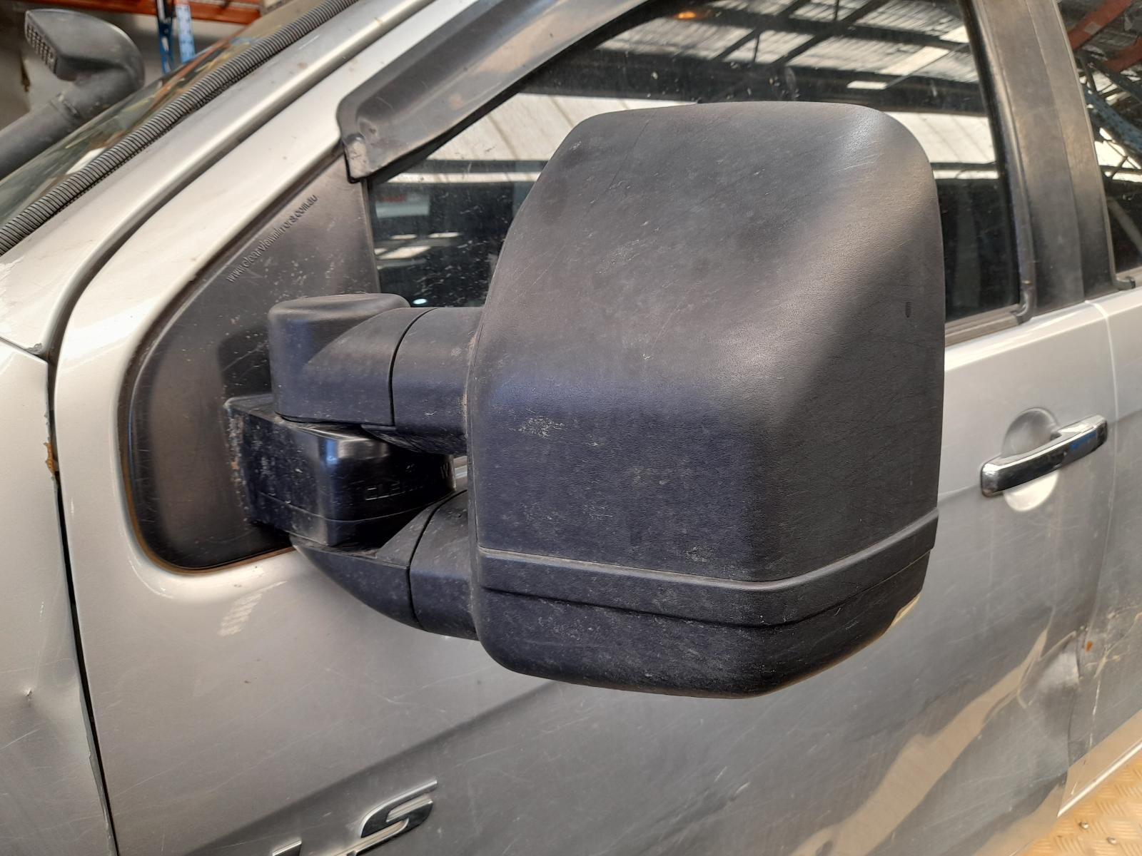 2019 Isuzu Dmax Airbag Module/Sensor View Auto part Airbag Module/Sensor Isuzu Dmax 2019