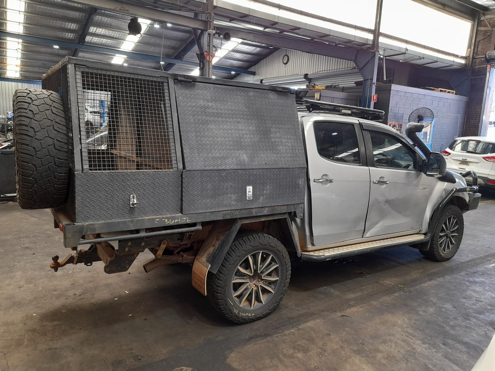 2019 Isuzu Dmax Airbag Module/Sensor View Auto part Airbag Module/Sensor Isuzu Dmax 2019