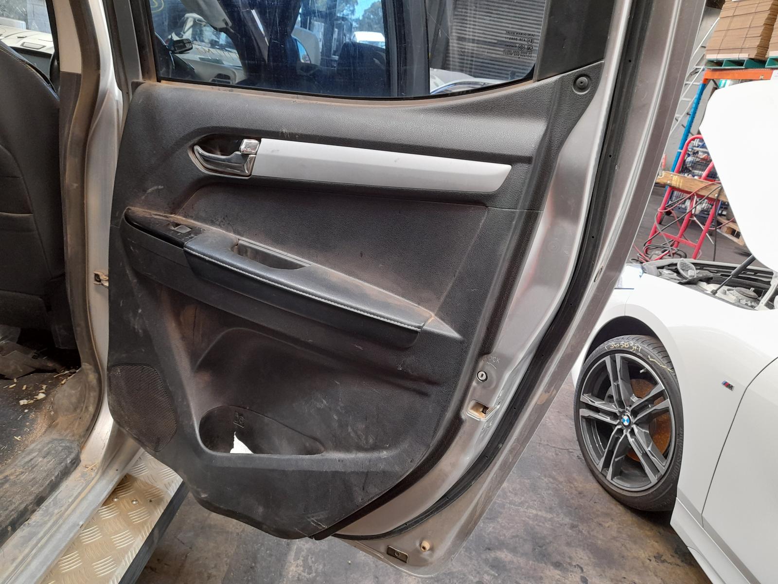 2019 Isuzu Dmax Airbag Module/Sensor View Auto part Airbag Module/Sensor Isuzu Dmax 2019