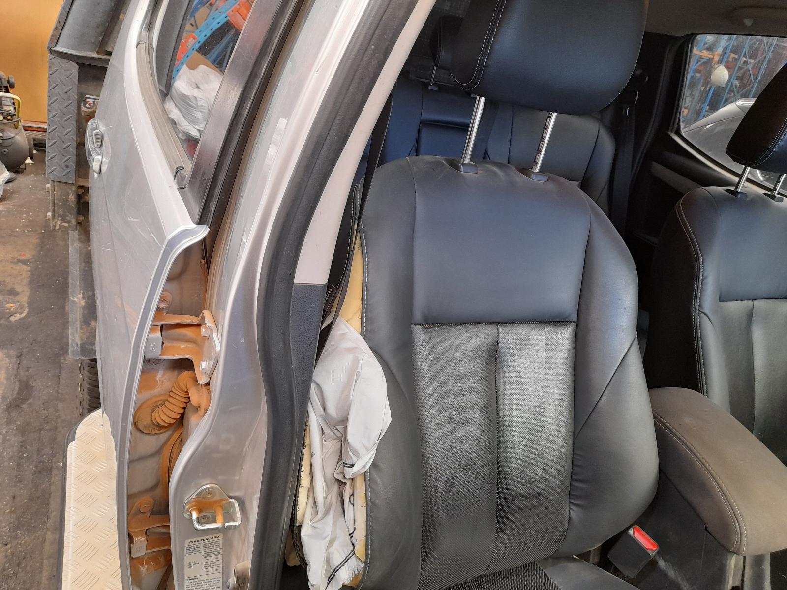 2019 Isuzu Dmax Airbag Module/Sensor View Auto part Airbag Module/Sensor Isuzu Dmax 2019