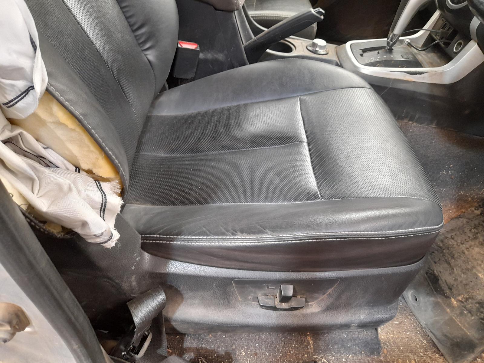 2019 Isuzu Dmax Airbag Module/Sensor View Auto part Airbag Module/Sensor Isuzu Dmax 2019
