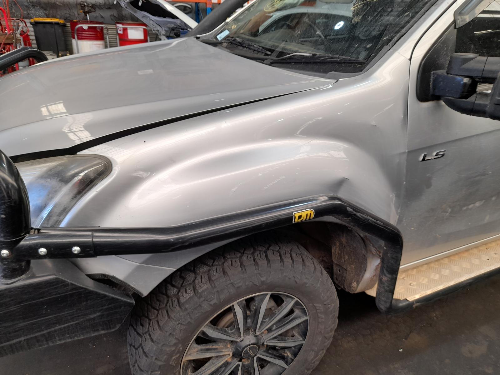2019 Isuzu Dmax Airbag Module/Sensor View Auto part Airbag Module/Sensor Isuzu Dmax 2019