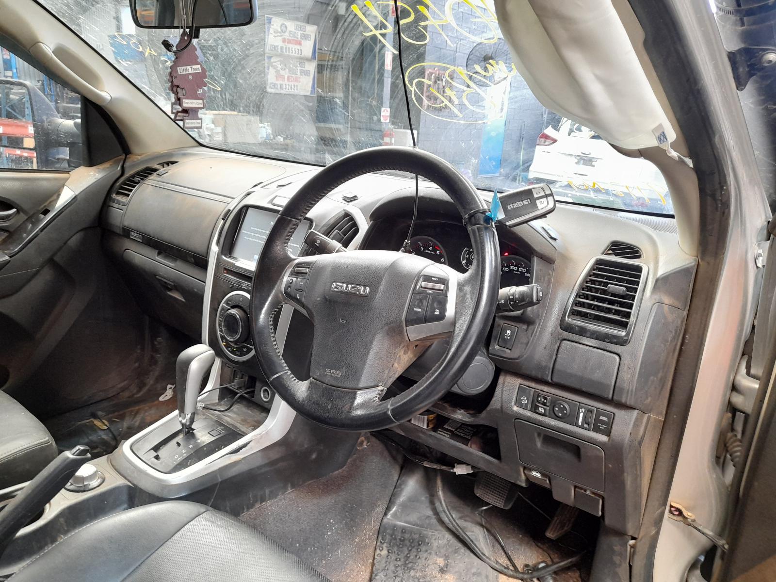 2019 Isuzu Dmax Airbag Module/Sensor View Auto part Airbag Module/Sensor Isuzu Dmax 2019