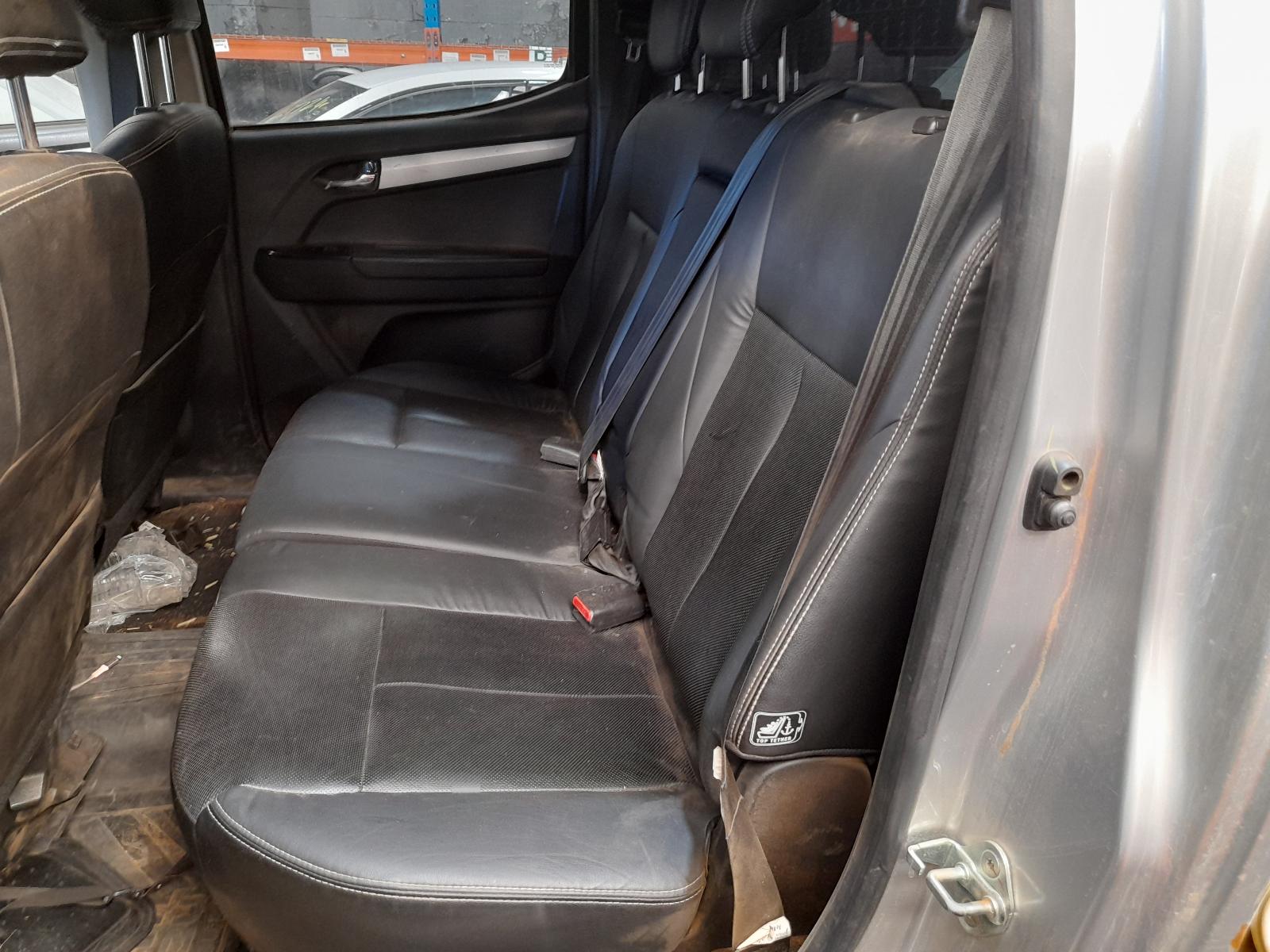 2019 Isuzu Dmax Airbag Module/Sensor View Auto part Airbag Module/Sensor Isuzu Dmax 2019