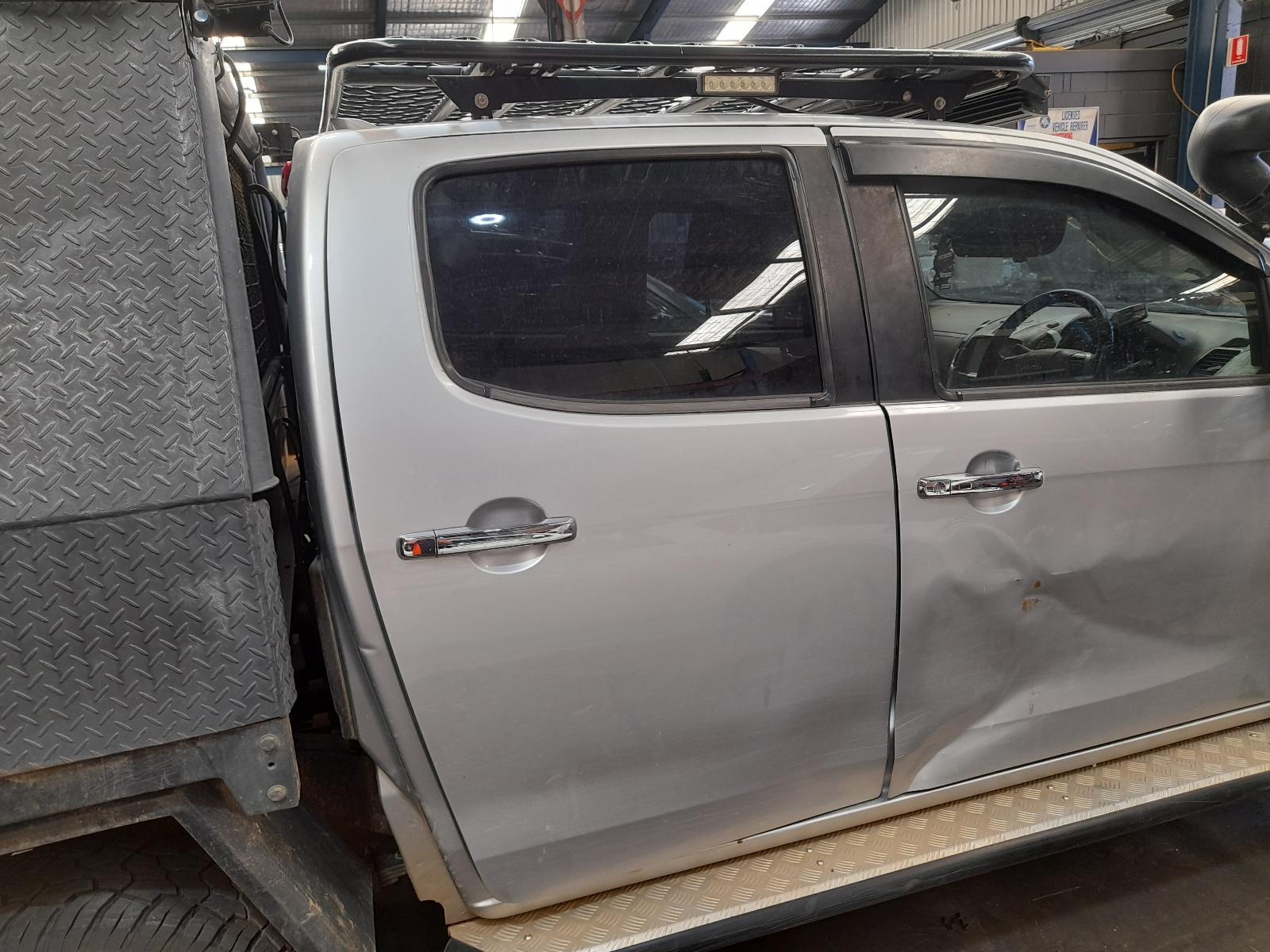 2019 Isuzu Dmax Airbag Module/Sensor View Auto part Airbag Module/Sensor Isuzu Dmax 2019