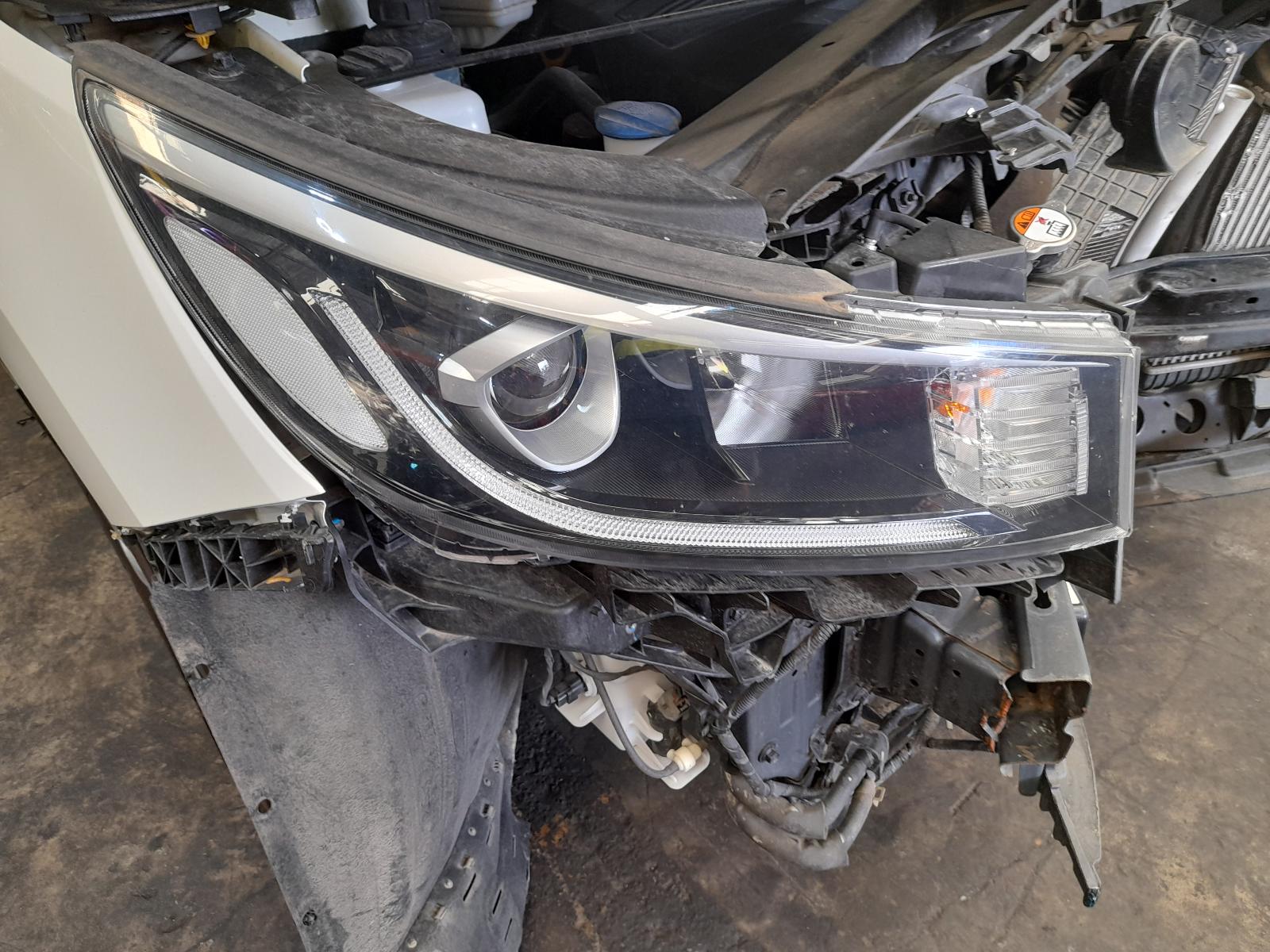 2019 Kia Carnival/grand Carnival Radio/Cd/Dvd/Sat/Tv View Auto part Radio/Cd/Dvd/Sat/Tv Kia Carnival/grand Carnival 2019