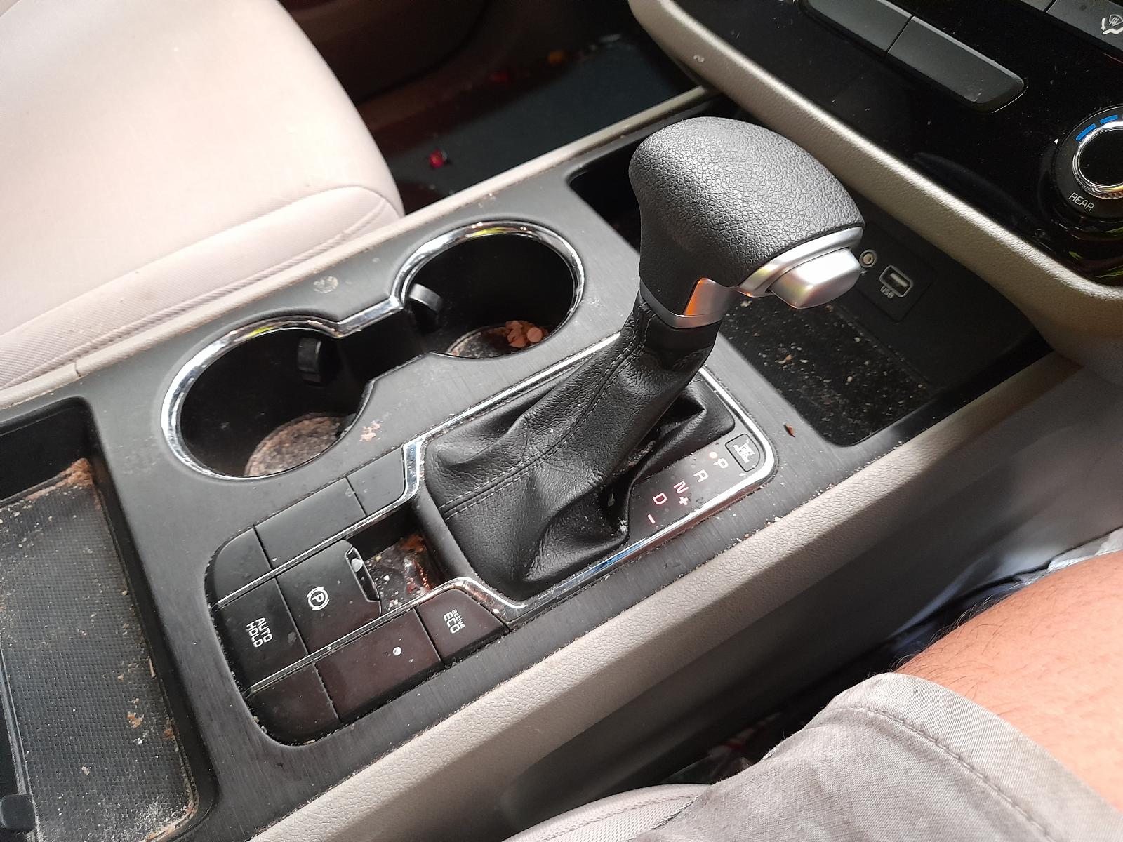 2019 Kia Carnival/grand Carnival Radio/Cd/Dvd/Sat/Tv View Auto part Radio/Cd/Dvd/Sat/Tv Kia Carnival/grand Carnival 2019