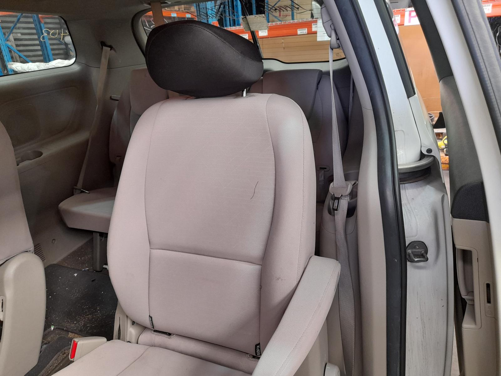 2019 Kia Carnival/grand Carnival Radio/Cd/Dvd/Sat/Tv View Auto part Radio/Cd/Dvd/Sat/Tv Kia Carnival/grand Carnival 2019