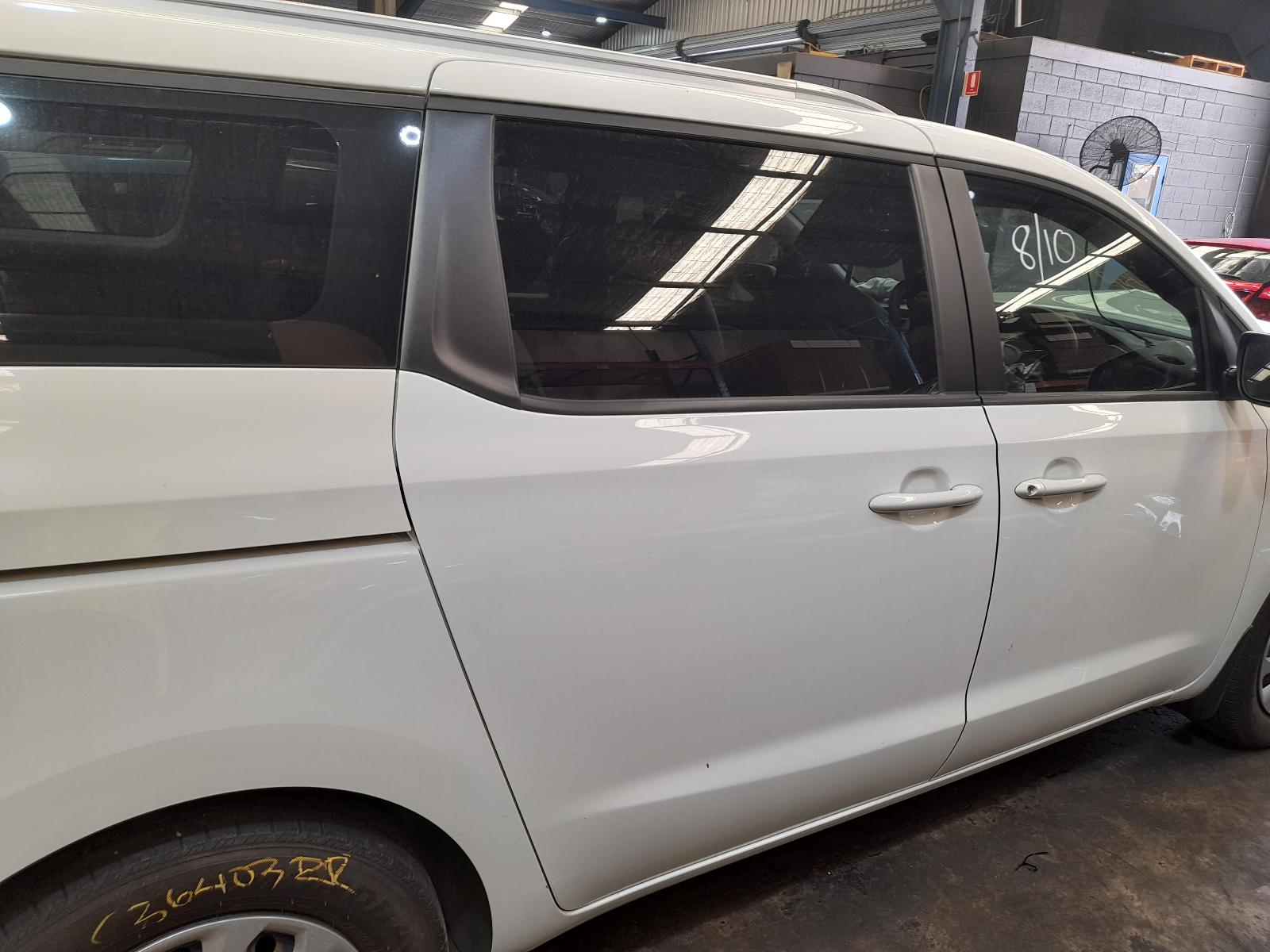 2019 Kia Carnival/grand Carnival Radio/Cd/Dvd/Sat/Tv View Auto part Radio/Cd/Dvd/Sat/Tv Kia Carnival/grand Carnival 2019