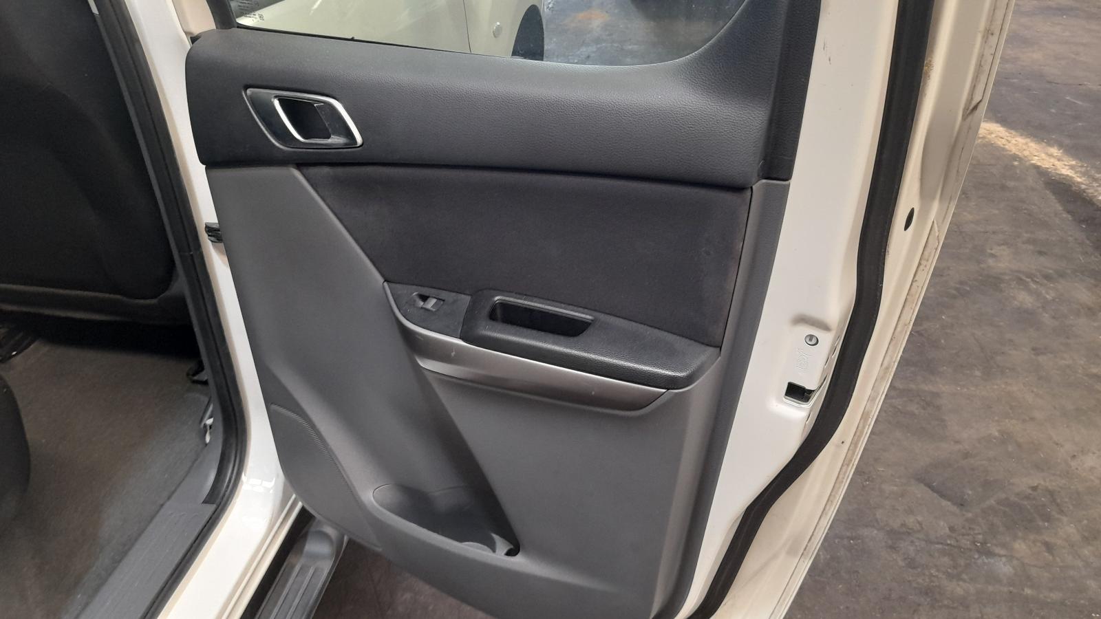 View Auto part Left Indicator/Fog/Side Mazda Bt50 2017