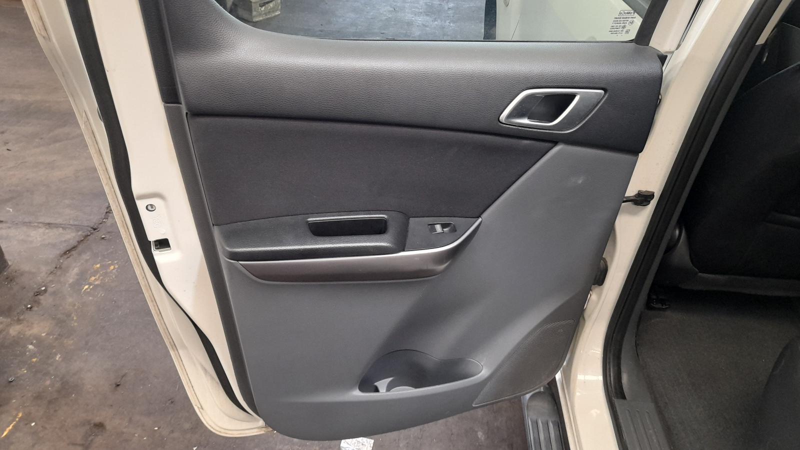 View Auto part Left Indicator/Fog/Side Mazda Bt50 2017