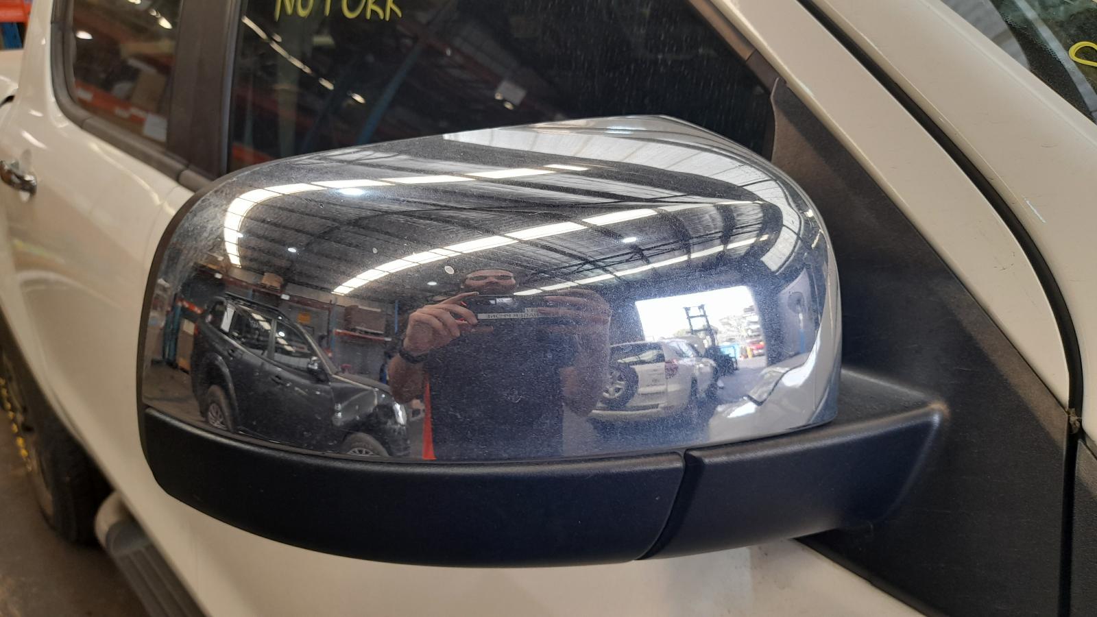 View Auto part Left Indicator/Fog/Side Mazda Bt50 2017