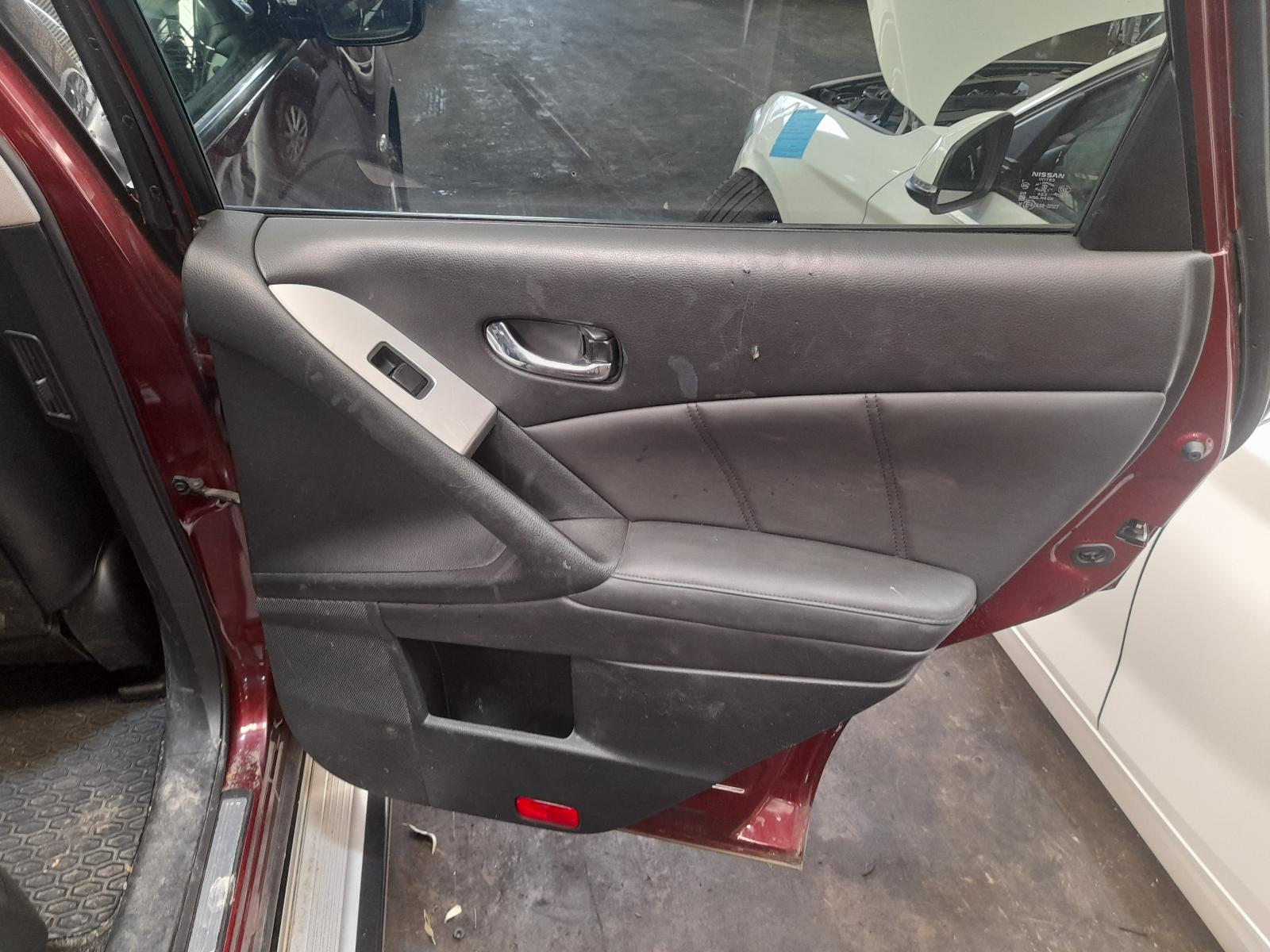 View Auto part Right Front Door Nissan Murano 2011