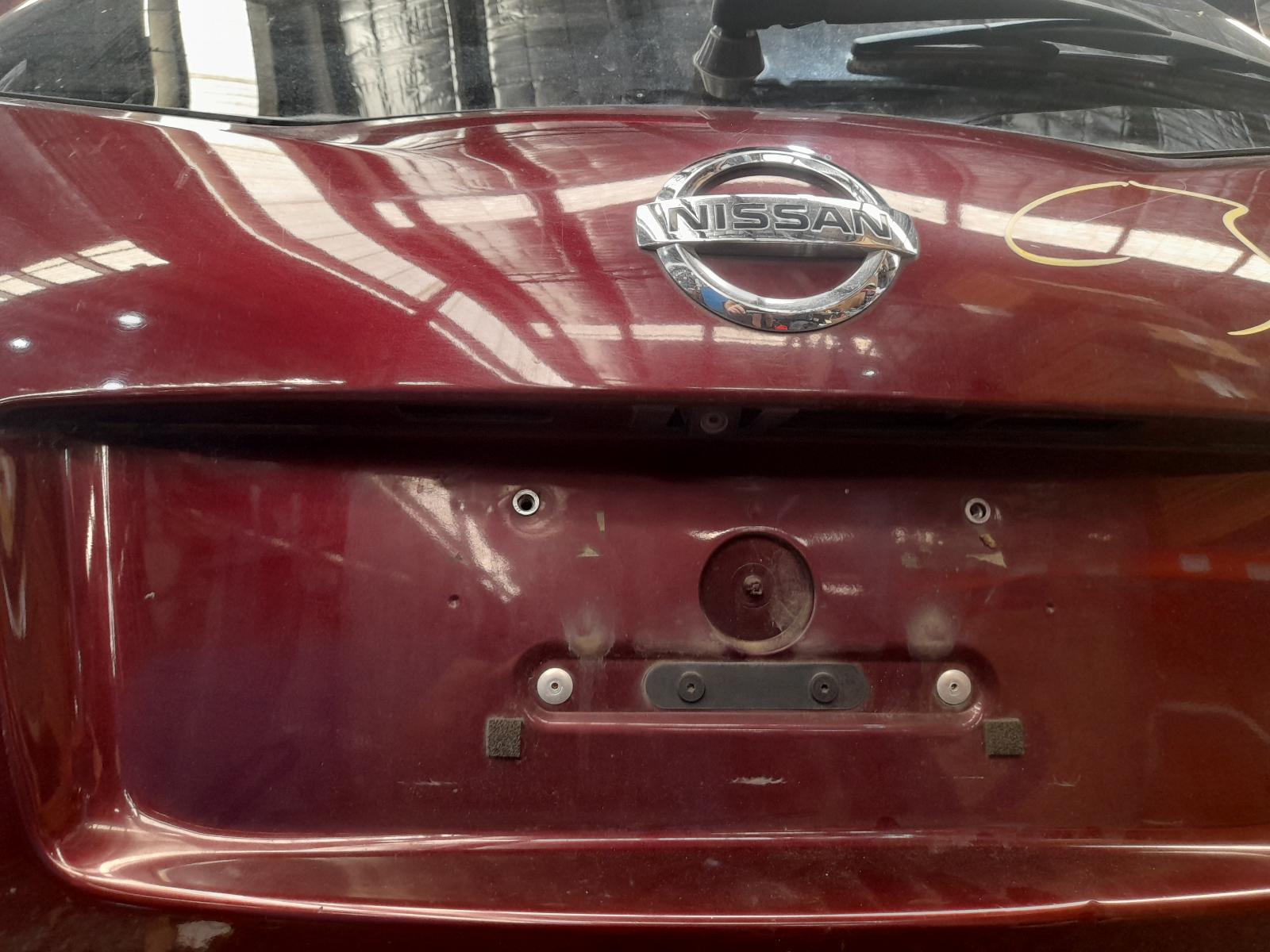 View Auto part Right Front Door Nissan Murano 2011