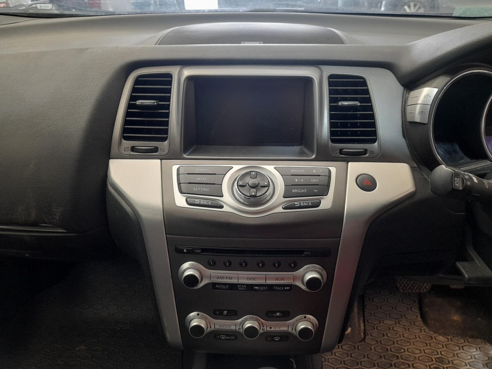 View Auto part Right Front Door Nissan Murano 2011