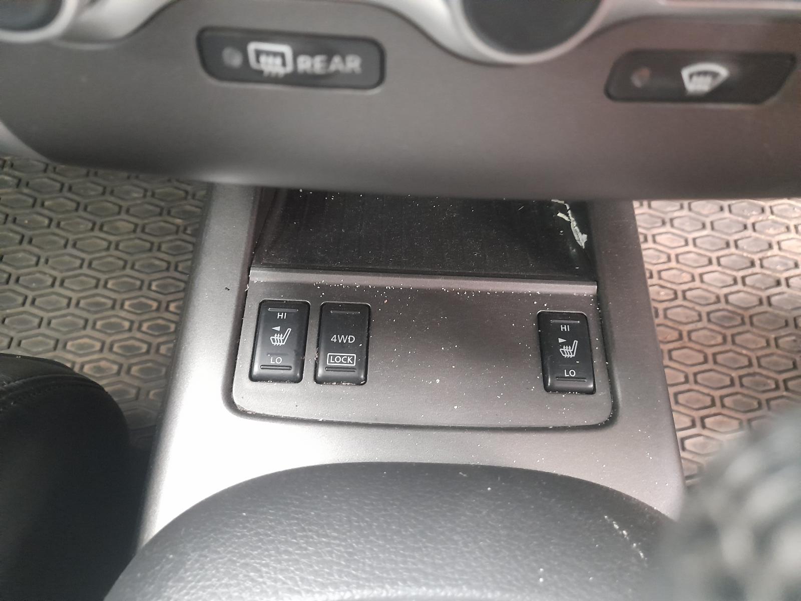 View Auto part Right Front Door Nissan Murano 2011