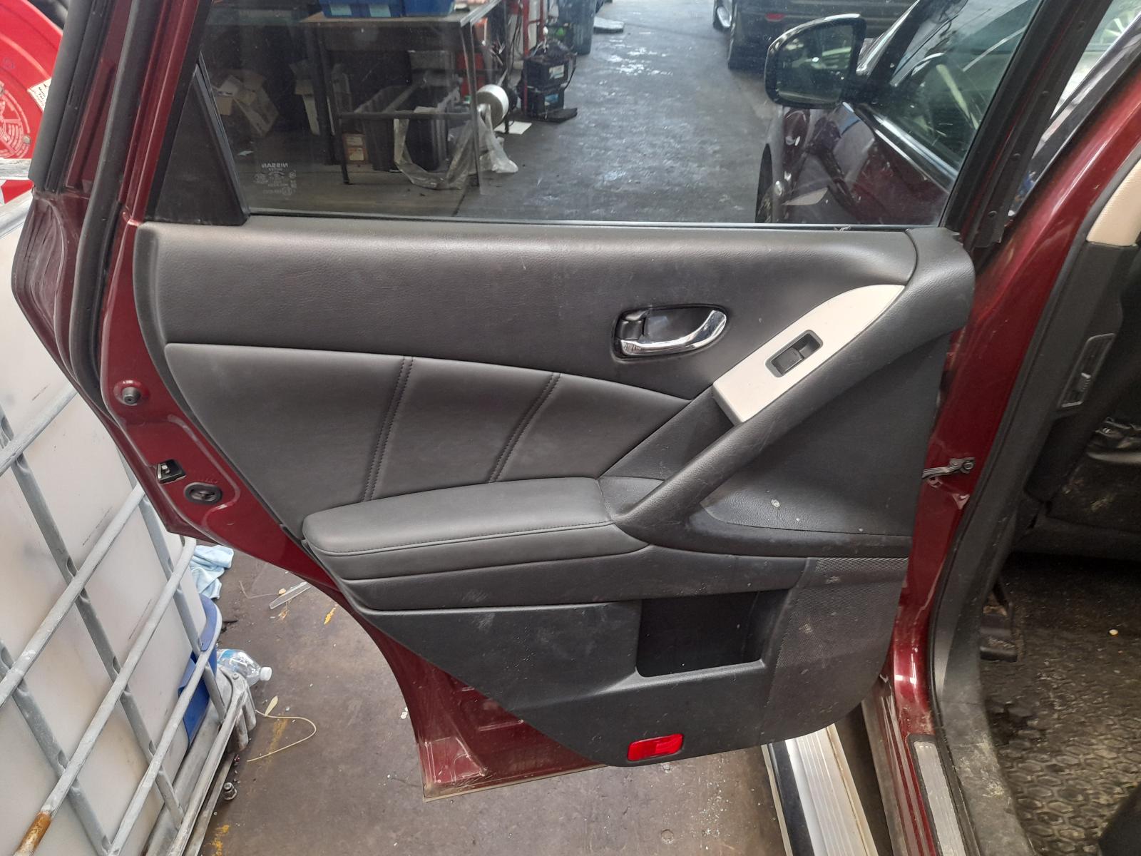 View Auto part Right Front Door Nissan Murano 2011