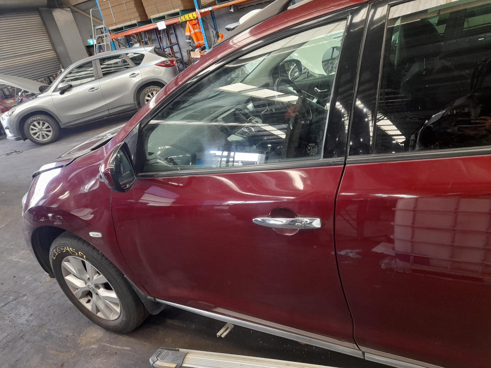 View Auto part Right Front Door Nissan Murano 2011