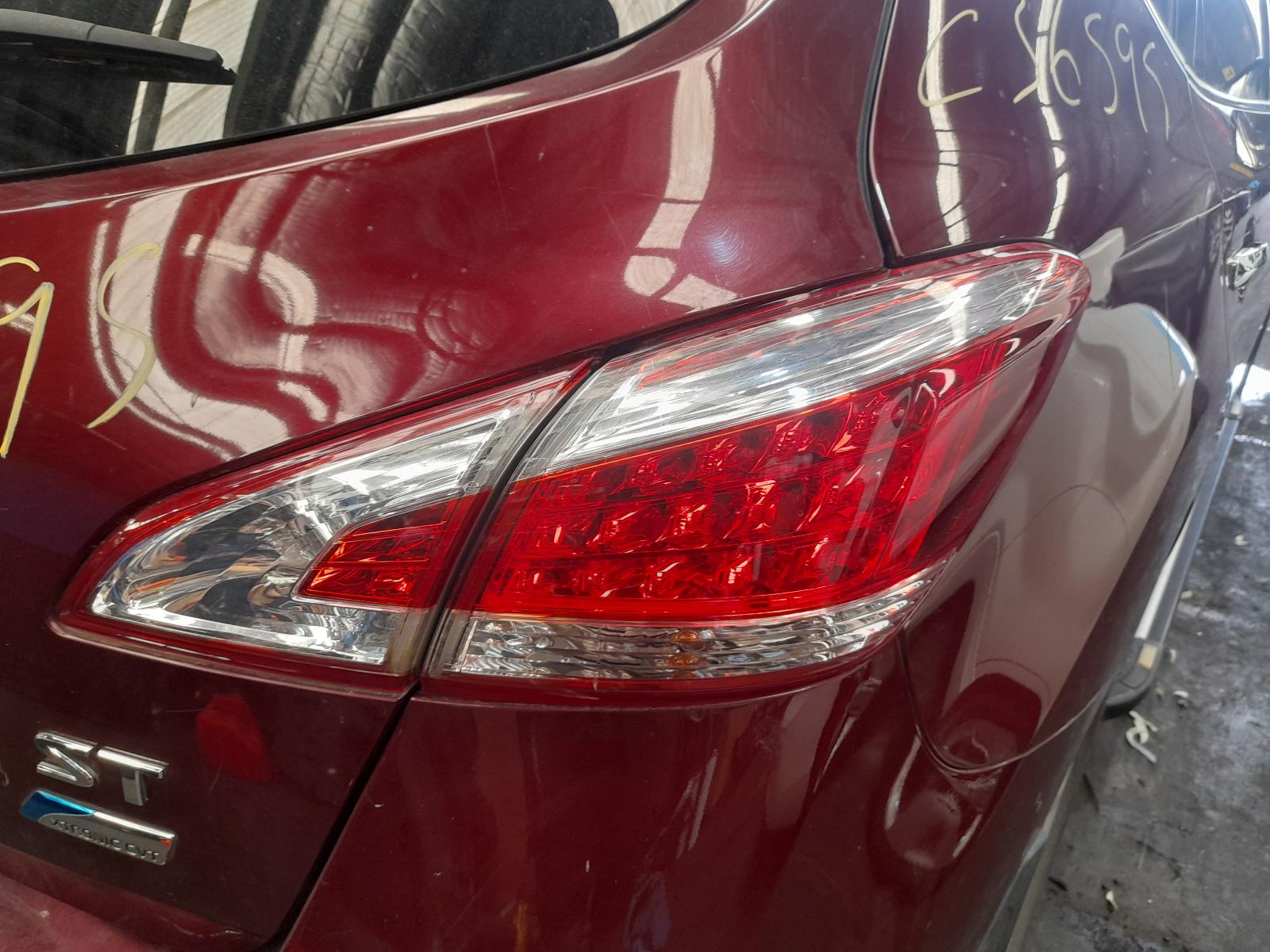 View Auto part Right Front Door Nissan Murano 2011