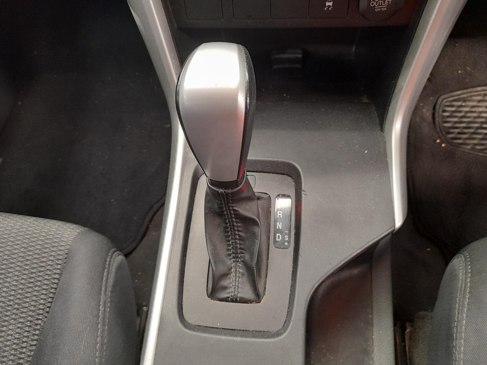 2012 Mazda Bt50 Left Indicator/Fog/Side View Auto part Left Indicator/Fog/Side Mazda Bt50 2012