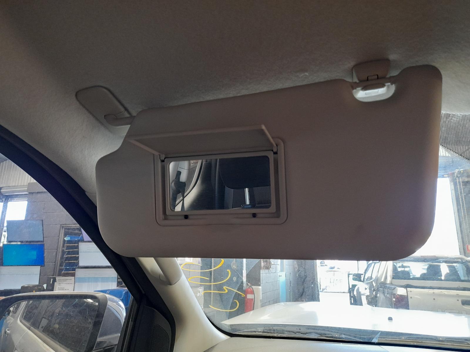 2012 Mazda Bt50 Left Indicator/Fog/Side View Auto part Left Indicator/Fog/Side Mazda Bt50 2012