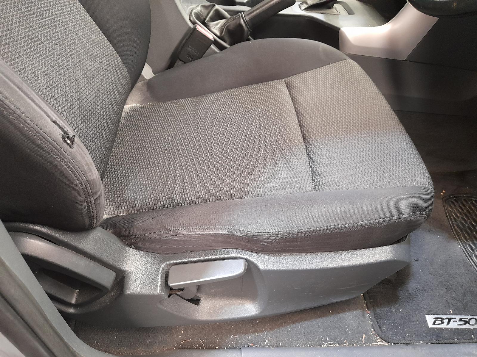 2012 Mazda Bt50 Left Indicator/Fog/Side View Auto part Left Indicator/Fog/Side Mazda Bt50 2012