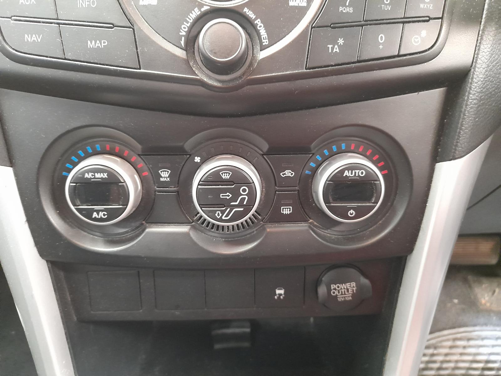 2012 Mazda Bt50 Left Indicator/Fog/Side View Auto part Left Indicator/Fog/Side Mazda Bt50 2012