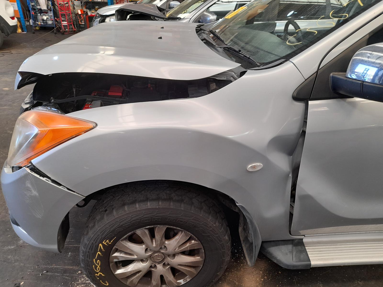 2012 Mazda Bt50 Left Indicator/Fog/Side View Auto part Left Indicator/Fog/Side Mazda Bt50 2012