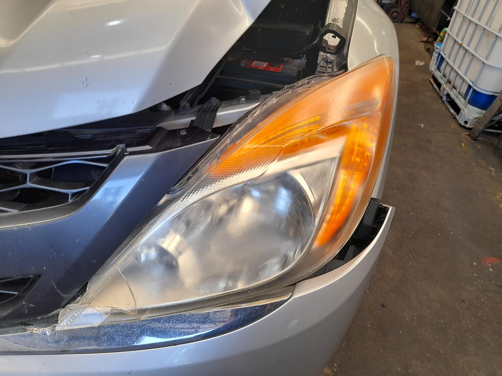 2012 Mazda Bt50 Left Indicator/Fog/Side View Auto part Left Indicator/Fog/Side Mazda Bt50 2012